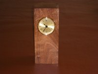 Contemporary walnut clock (4) (400x300).jpg